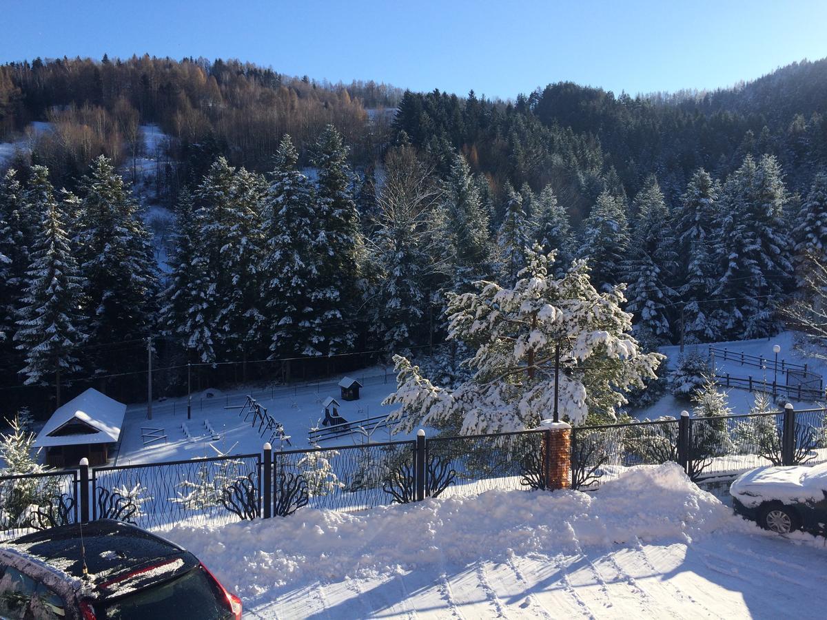 Osrodek Wypoczynkowy Iskra Hotel Piwniczna-Zdroj Buitenkant foto