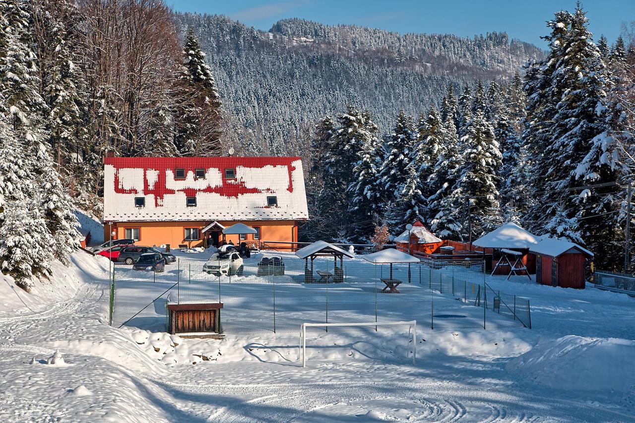 Osrodek Wypoczynkowy Iskra Hotel Piwniczna-Zdroj Buitenkant foto