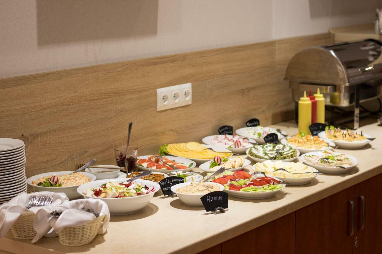 Osrodek Wypoczynkowy Iskra Hotel Piwniczna-Zdroj Buitenkant foto